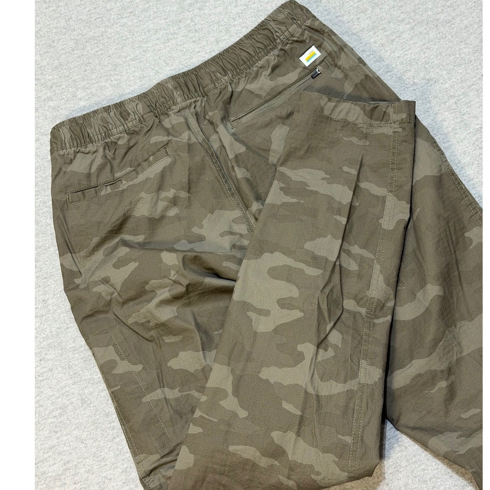 Vuori Mens Ripstop Climber Pant Olive Camo Organic Cotton Jogger Medium V412